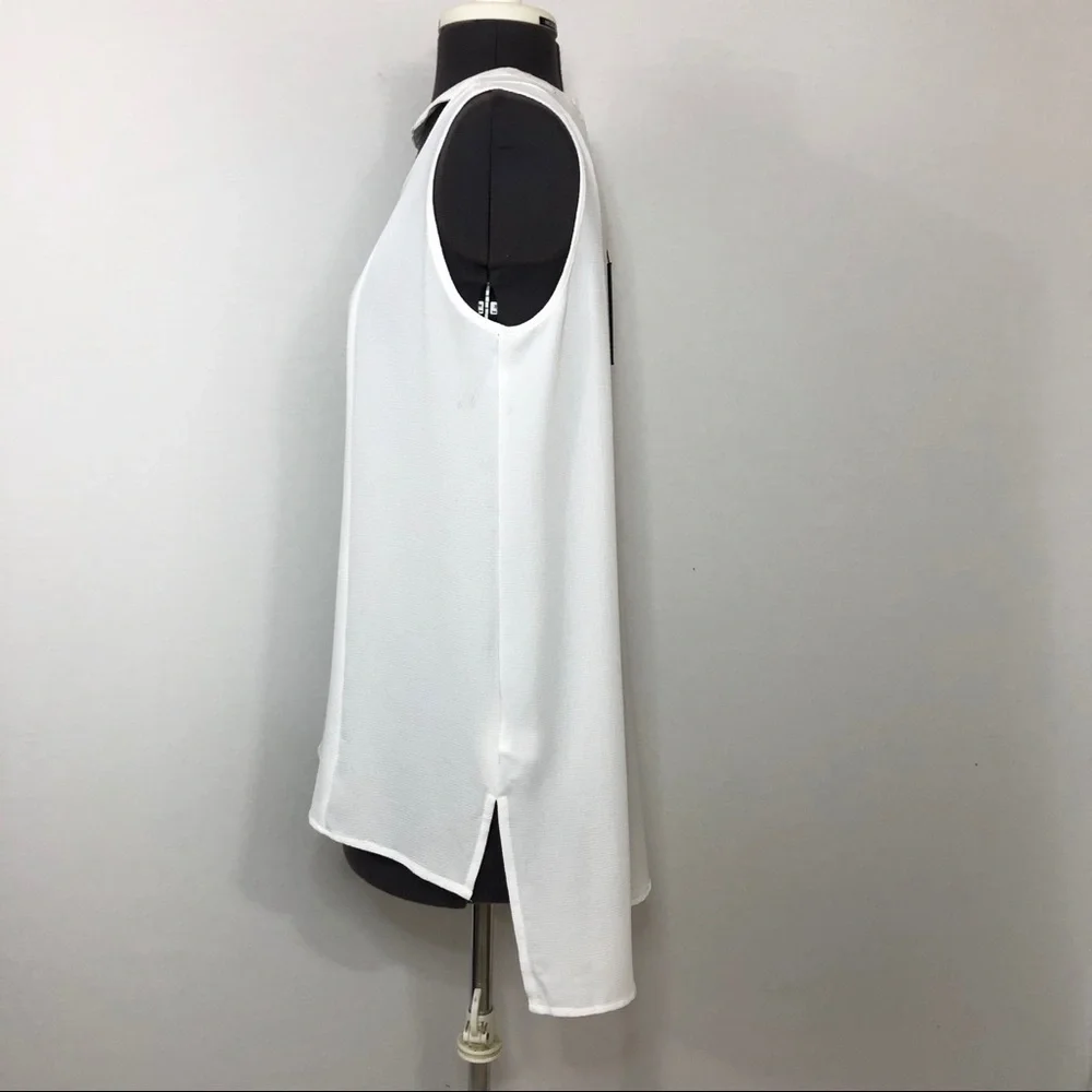 Cable & Gauge NWOT Women’s Sleeveless Choker Top‎ M
